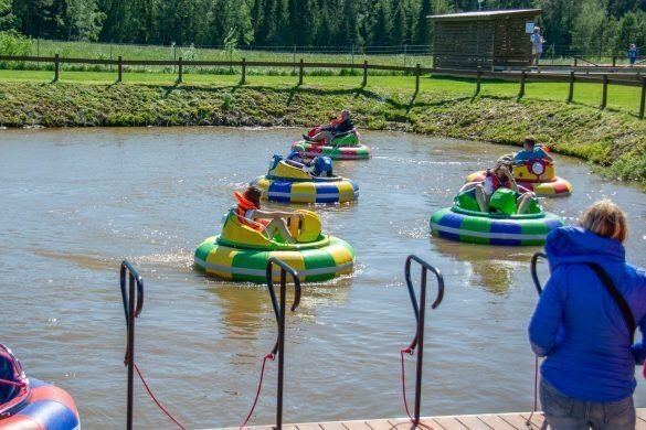 Labirintų parkas - Vandens mūšio valtelės