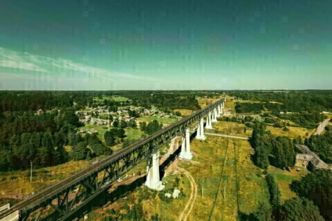 Ilgiausias ir aukščiausias geležinkelio tiltas Lietuvoje.