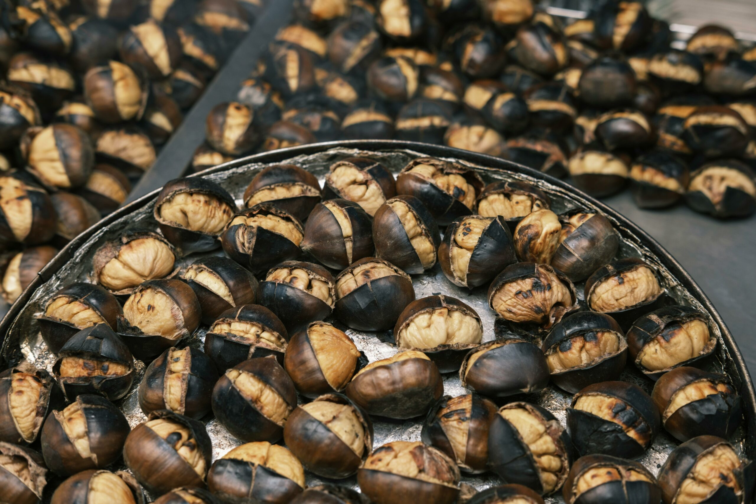 Magiškas rudens skonis – kepti kaštainiai ant jūsų stalo!